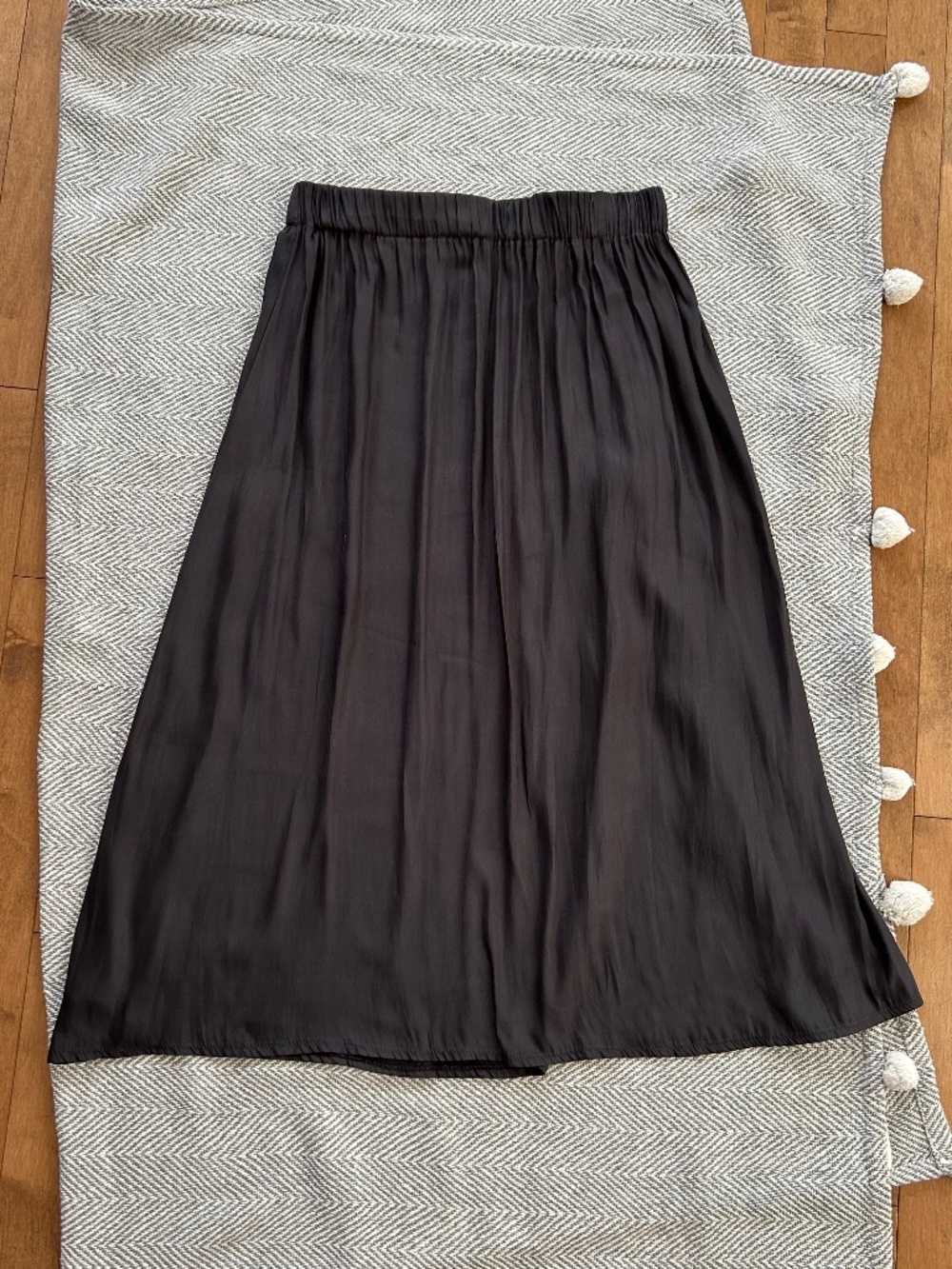 Twik ⎮ Grey Pleated Midi Skirt